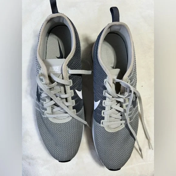 Women’s Nike Dualtone Racer - Picture 5 of 6